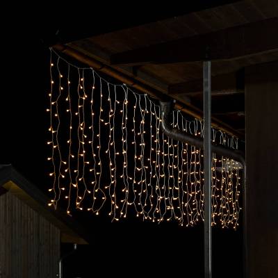 400-flammiger Micro-Lichtervorhang außen von Konstsmide Christmas