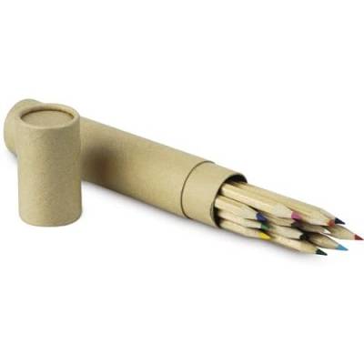 Packung mit farbigen Bleistiften aus Holz, 12 Stück im runden Etui aus Karton. Maße Artikel (cm): Ø 3,4 x 18,8 cm. von OgniBene s.r.l.s.