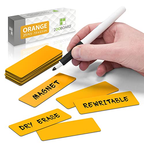2DOBOARD Magnetstreifen beschreibbar - 7,5 cm x 2,5 cm Orange - 25 Stück - Magnetschilder zum beschriften – Für Kühlschrank, Whiteboard & Tafel - Magnetetiketten von 2DOBOARD