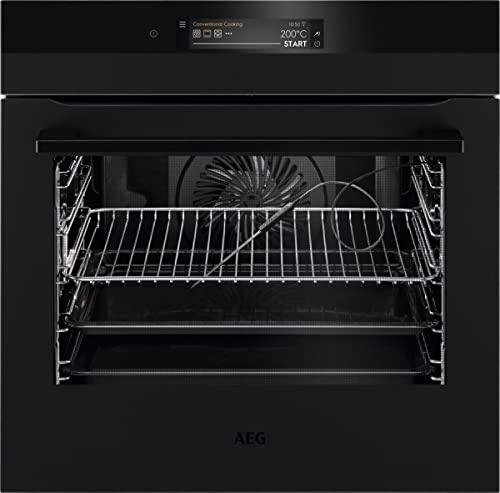 8000 AssistedCooking Einbaubackofen / WLAN-fähig / Pyrolytische Selbstreinigung / Matt Black von AEG