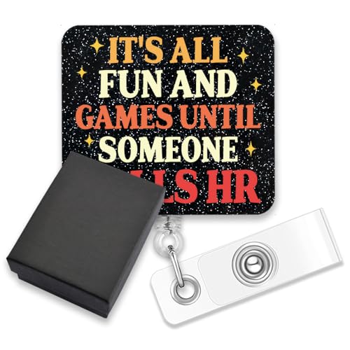 AGMDESIGN Lustiger Ausweishalter mit Aufschrift "It's All Fun and Games Until Someone Calls HR", lustige HR-Abzeichenrolle für HR-Spezialisten, Personalabzeichen, Geschenke für Mitarbeiter von AGMDESIGN