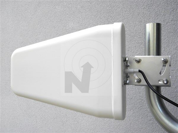 LTE 4G Richtantenne EC-LOG LTE 4G Richtantenne EC-LOG von AP
