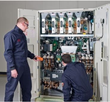 APC Advantage Plus Service Plan - Serviceerweiterung - Arbeitszeit und Ersatzteile (für USV 60 kW) - 1 Jahr - Vor-Ort - Geschäftszeiten - Reaktionszeit: am nächsten Arbeitstag - für Galaxy VS GVSUPS60 (WADVPLUS-VS2-A60) von APC