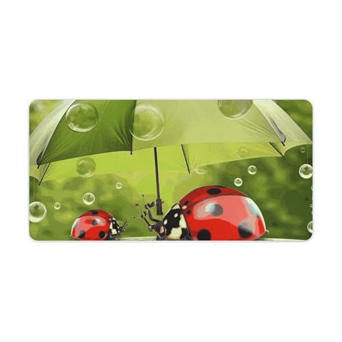 Lustiges Mauspad mit Marienkäfer-Motiv mit Regenschirmen, groß, rutschfest, für Büro und Laptop, Laptop-Schutz, Schreibblöcke für Büro, Zuhause, 30,5 x 61 cm Lustiges Mauspad mit Marienkäfer-Motiv mit Regenschirmen, groß, rutschfest, für Büro und Laptop, Laptop-Schutz, Schreibblöcke für Büro, Zuhause, 30,5 x 61 cm von AQRJLPM