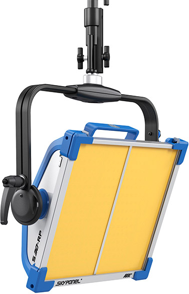 ARRI SkyPanel S30-RP LED MAN 3200K blau-silber von ARRI