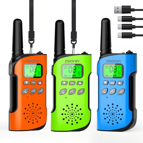 AWANFI Walkie Talkie Kinder 3er Set, Walkie Talkie Aufladbar mit Li-ion Akku, Funkgerät Set mit VOX und Taschenlampe, Walky Talky Camping Abenteuer, Geschenk für Kinder de 3-12 Jahre AWANFI Walkie Talkie Kinder 3er Set, Walkie Talkie Aufladbar mit Li-ion Akku, Funkgerät Set mit VOX und Taschenlampe, Walky Talky Camping Abenteuer, Geschenk für Kinder de 3-12 Jahre von AWANFI