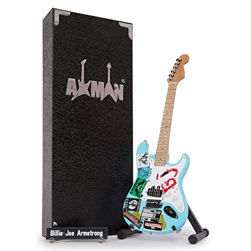 Billie Joe Armstrong – Miniatur-Gitarren-Nachbildung – Musikgeschenke – Handgefertigtes Ornament 1/4 Maßstab – inklusive Displaybox, Namensschild und Miniatur-Gitarrenständer von AXMAN