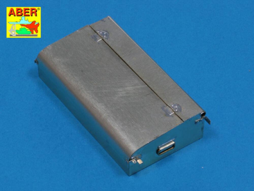 Russian Heavy Tank KV-1 or KV-2 vol 2-Tool boxes early Russian Heavy Tank KV-1 or KV-2 vol 2-Tool boxes early von Aber