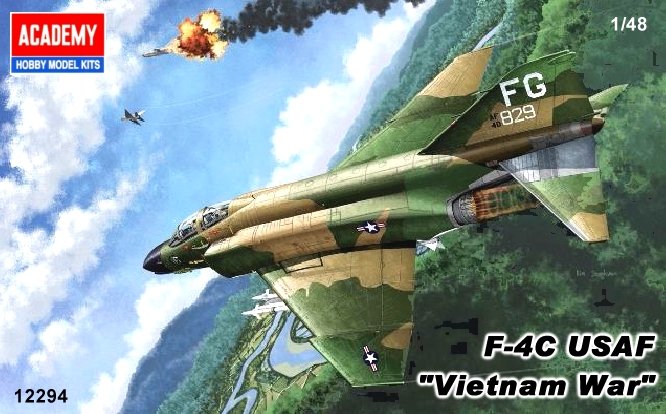 F-4C Phantom Vietnam War von Academy Plastic Model