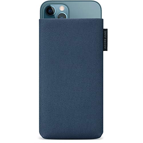 Adore June Handytasche Classic Recycled Blau kompatibel mit iPhone 13 Pro Max/iPhone 12 Pro Max, Moderne Nachhaltige R-PES Stoffe, Made in Europe von Adore June