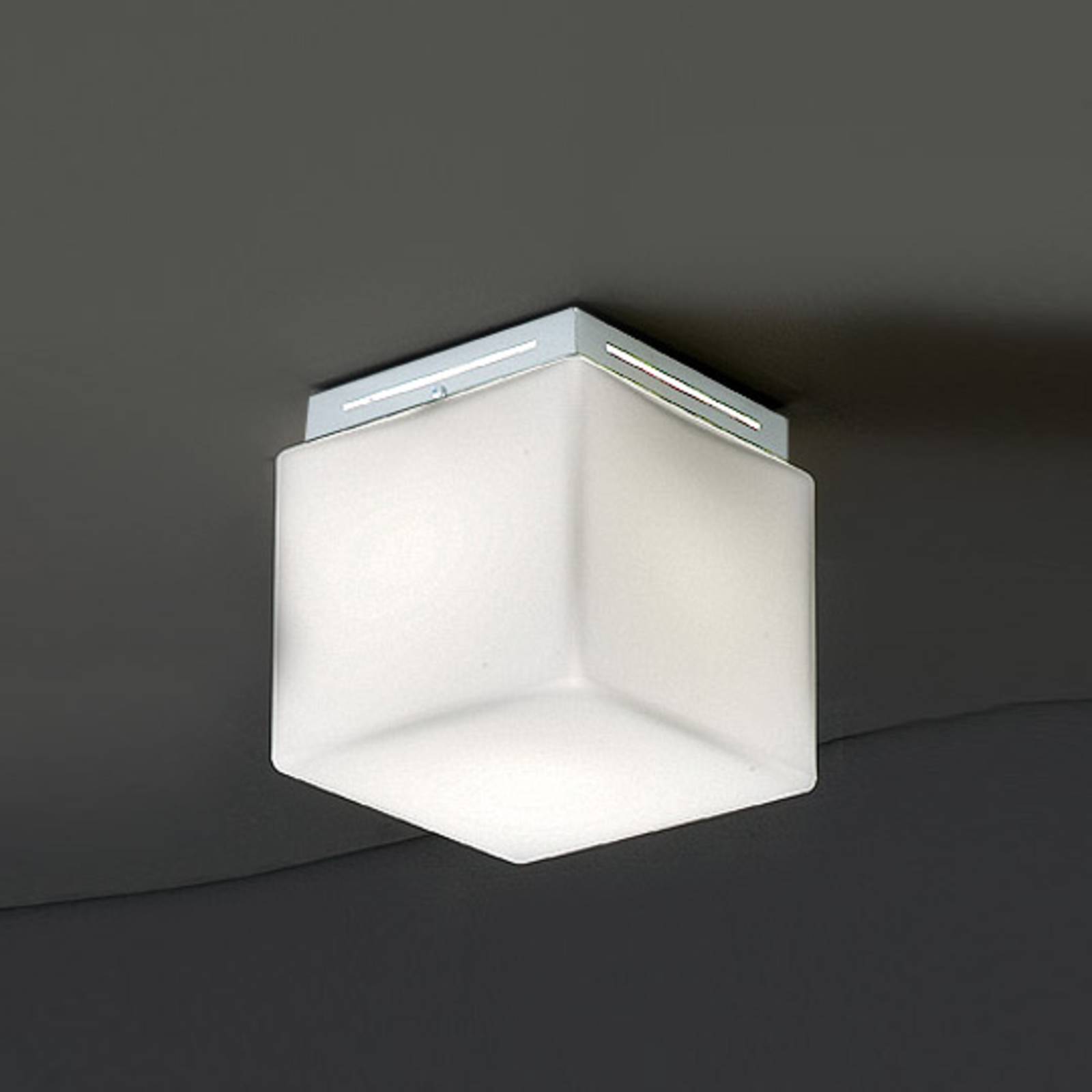 Weiße Deckenleuchte Cubis Weiße Deckenleuchte Cubis von Ailati