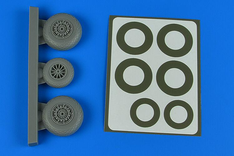 B-26K Invader - Wheels & paint masks - early - Diamond Pattern [ICM] von Aires Hobby Models