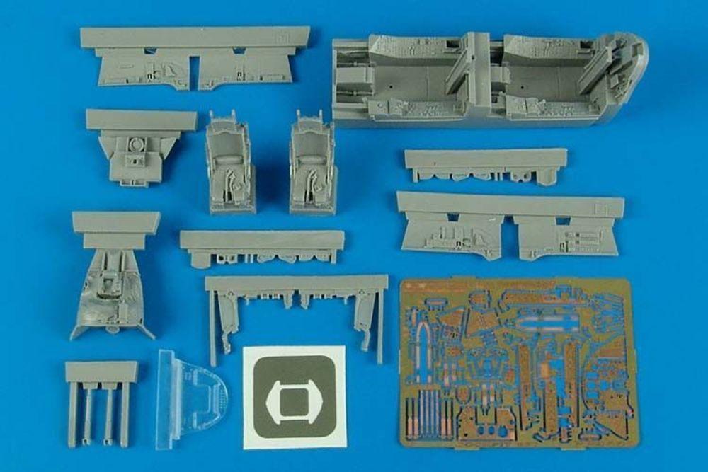 F-105G Thunderchief - Cockpit set [HobbyBoss] von Aires Hobby Models