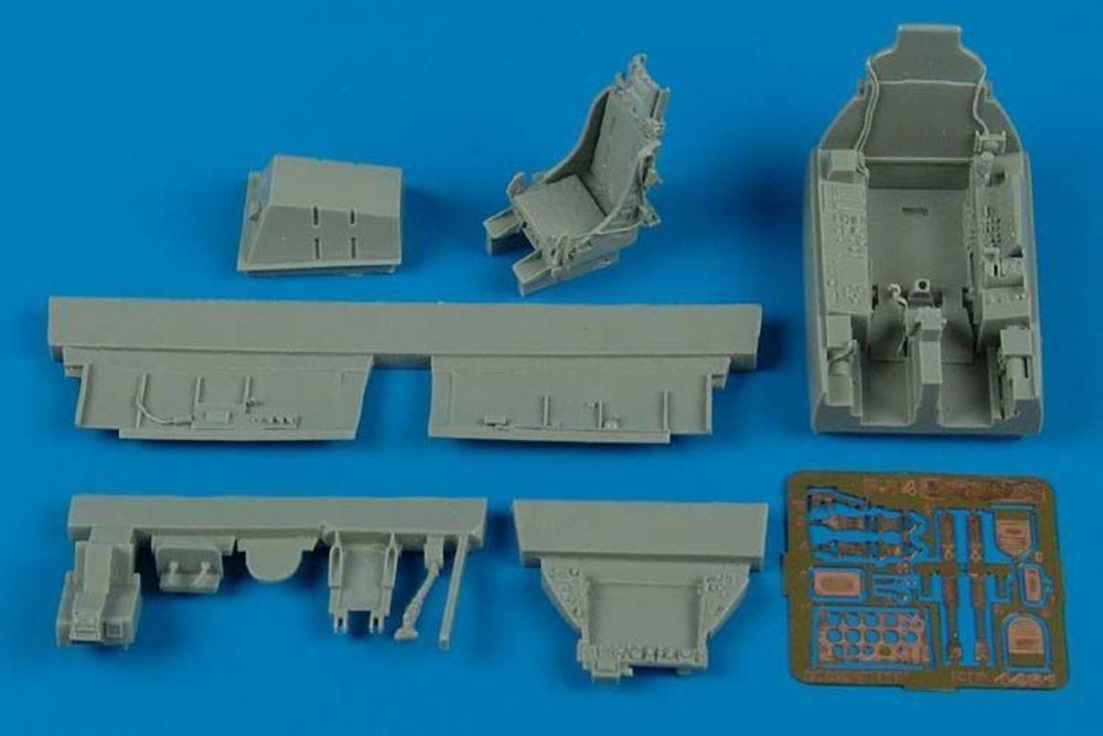 F-84F Thunderstreak - Cockpit set [KInetic] von Aires Hobby Models