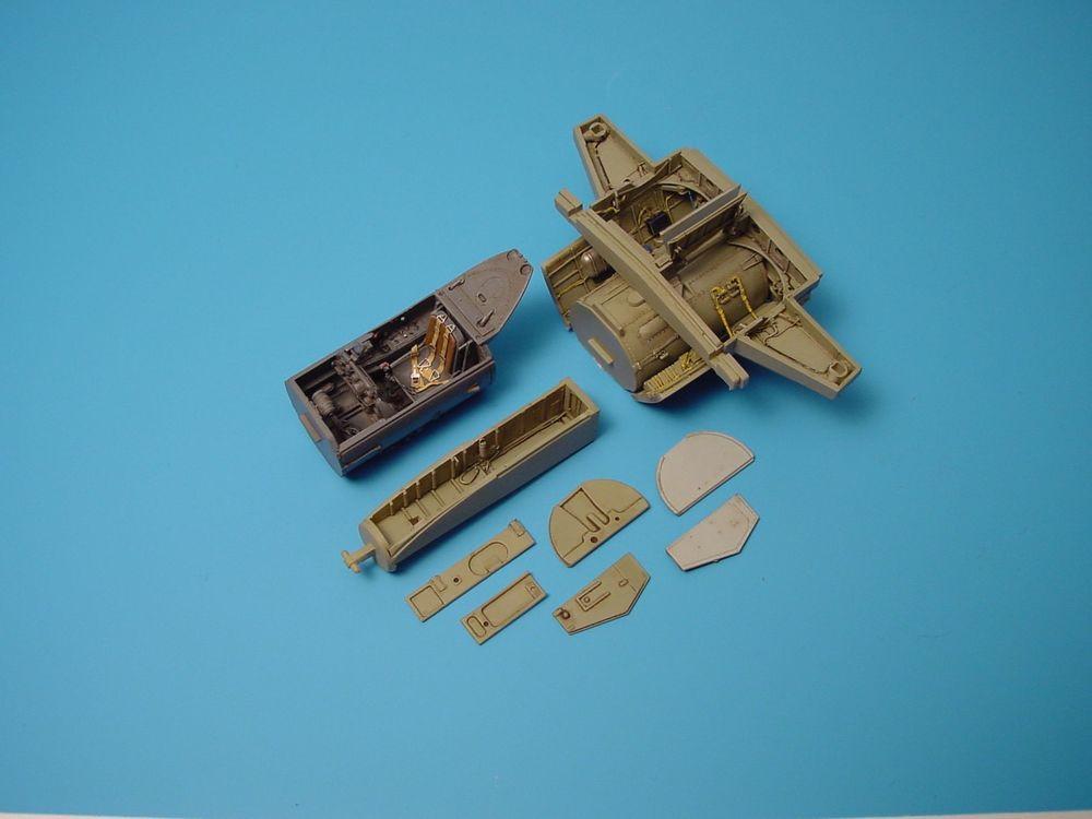 Messerschmitt Me 262 A Schwalbe - Wheel bay & Cockpit sei [Tamiya] von Aires