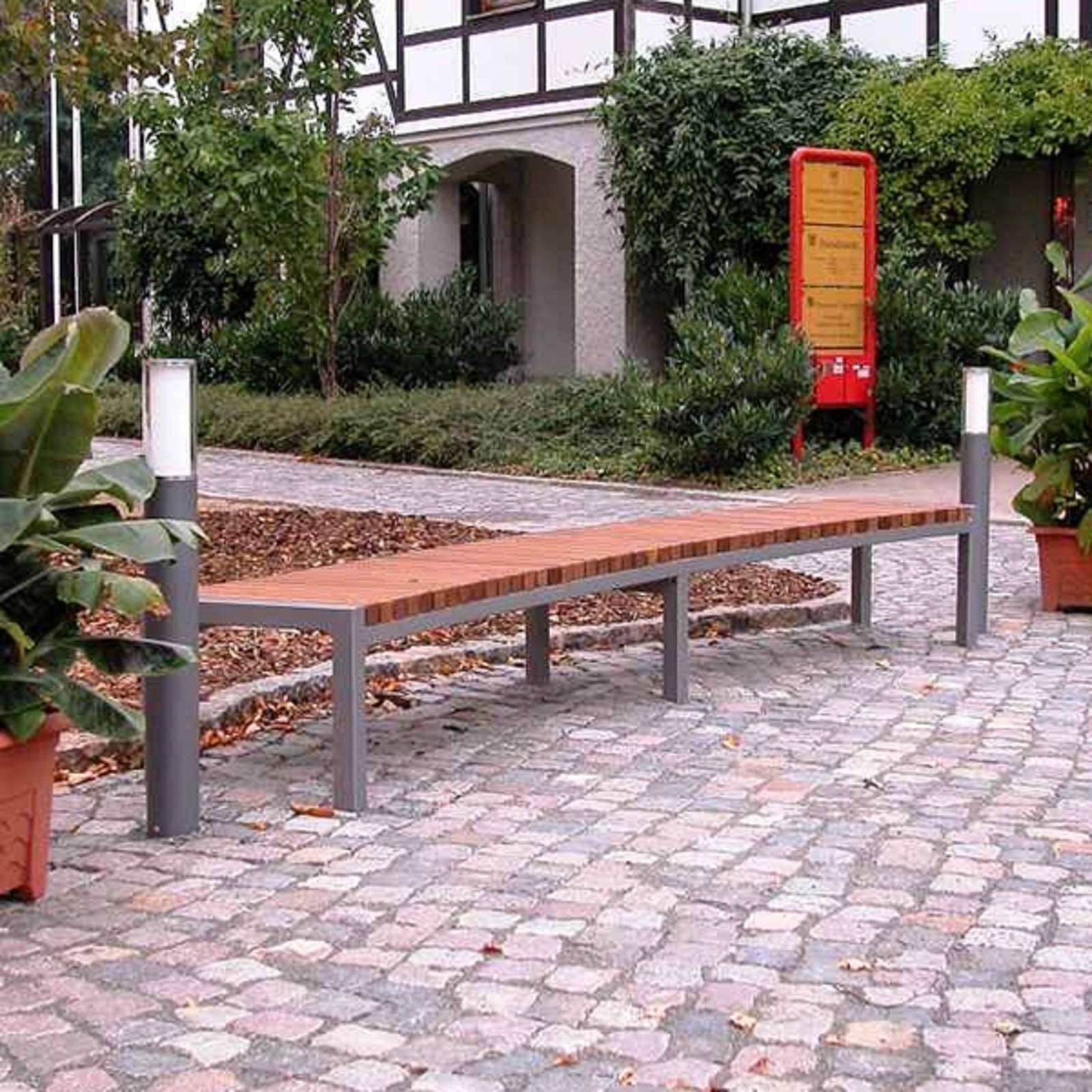 Vollendete Pollerleuchte Elvio Vollendete Pollerleuchte Elvio von Albert Leuchten