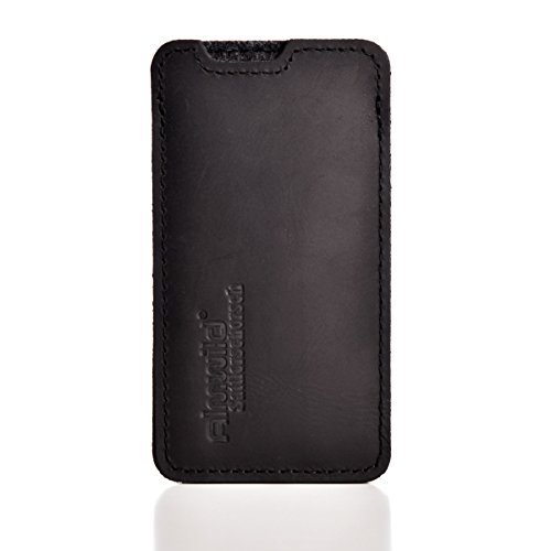 Almwild® Hülle passend für Apple iPhone 15/15 Pro, 14/14 Pro, 13/13 Pro mit Apple Leder/Silikon Case-Nutzung aus echtem Rindsleder in Schwarz. Modell Sattlerschorsch von Almwild