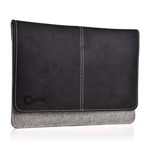 ALMWILD Apple iPad 11, 10.5, 10.2, 9.7 Zoll Hülle, Tasche. Echtes Rinds- Leder & 100% Woll- Filz. Case in Alpstein- Grau mit magnetischer Umschlagklappe aus Echt- Leder Schwarz von Almwild