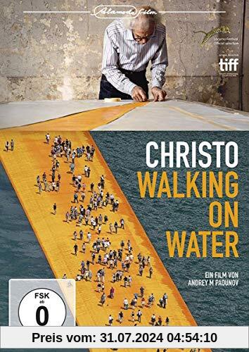 Christo - Walking on Water von Andrey Paounov