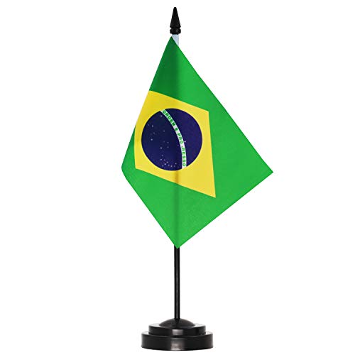 ANLEY Brazil Deluxe Schreibtischfahnenset - 6 x 4 Zoll brasilianische Miniatur-Desktop-Flagge mit 12 "massivem Pol - lebendige Farbe und lichtbeständig - schwarze Basis und Speerspitze ANLEY Brazil Deluxe Schreibtischfahnenset - 6 x 4 Zoll brasilianische Miniatur-Desktop-Flagge mit 12 "massivem Pol - lebendige Farbe und lichtbeständig - schwarze Basis und Speerspitze von Anley