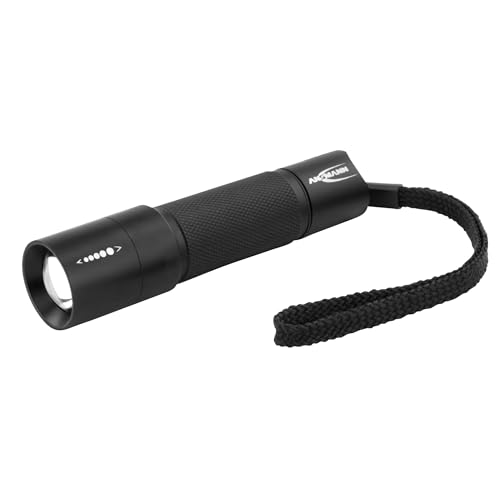 ANSMANN LED Taschenlampe M100F inkl AA Batterien - Outdoor LED Arbeitsleuchte 115 Lumen & 3 Funktionen - Handlampe mit stufenloser Fokussierung für Camping & Werkstatt - Spritzwassergeschützt IP54 ANSMANN LED Taschenlampe M100F inkl AA Batterien - Outdoor LED Arbeitsleuchte 115 Lumen & 3 Funktionen - Handlampe mit stufenloser Fokussierung für Camping & Werkstatt - Spritzwassergeschützt IP54 von Ansmann