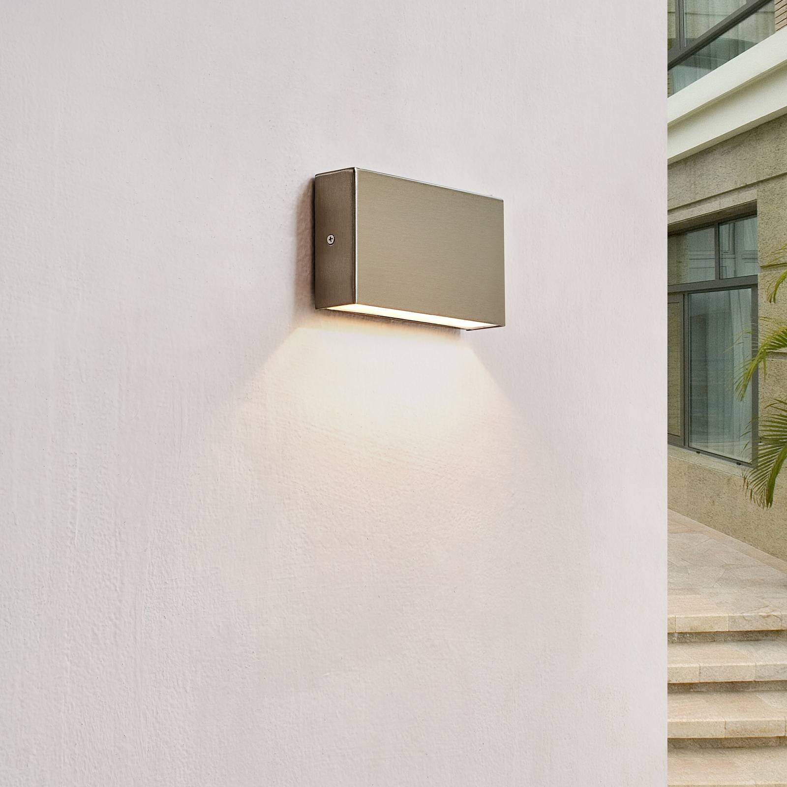 Arcchio LED-Außenwandlampe Karline, 530 lm, Edelstahl, IP65 Arcchio LED-Außenwandlampe Karline, 530 lm, Edelstahl, IP65 von Arcchio