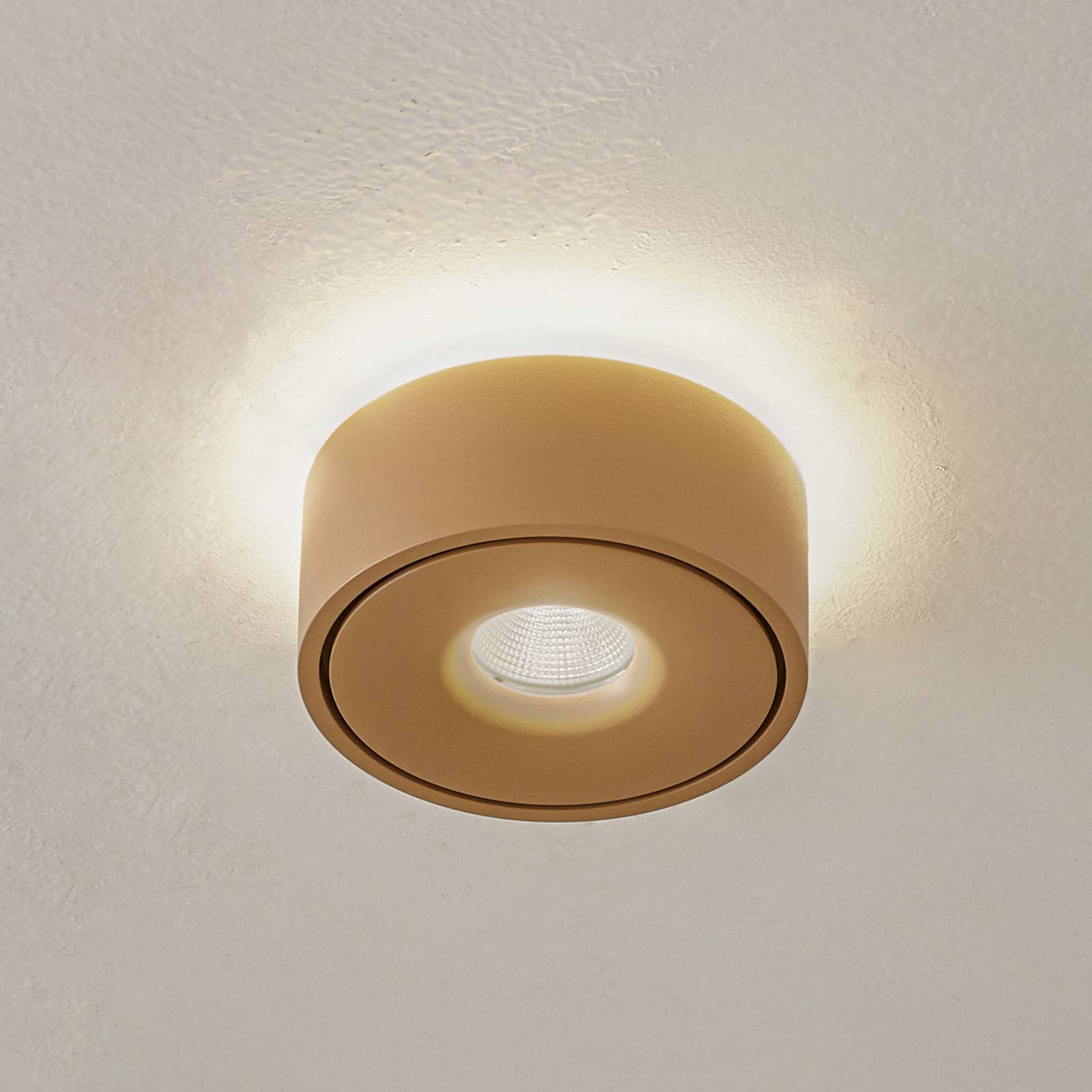 Arcchio LED-Deckenlampe Rotari, braun, up und down Arcchio LED-Deckenlampe Rotari, braun, up und down von Arcchio