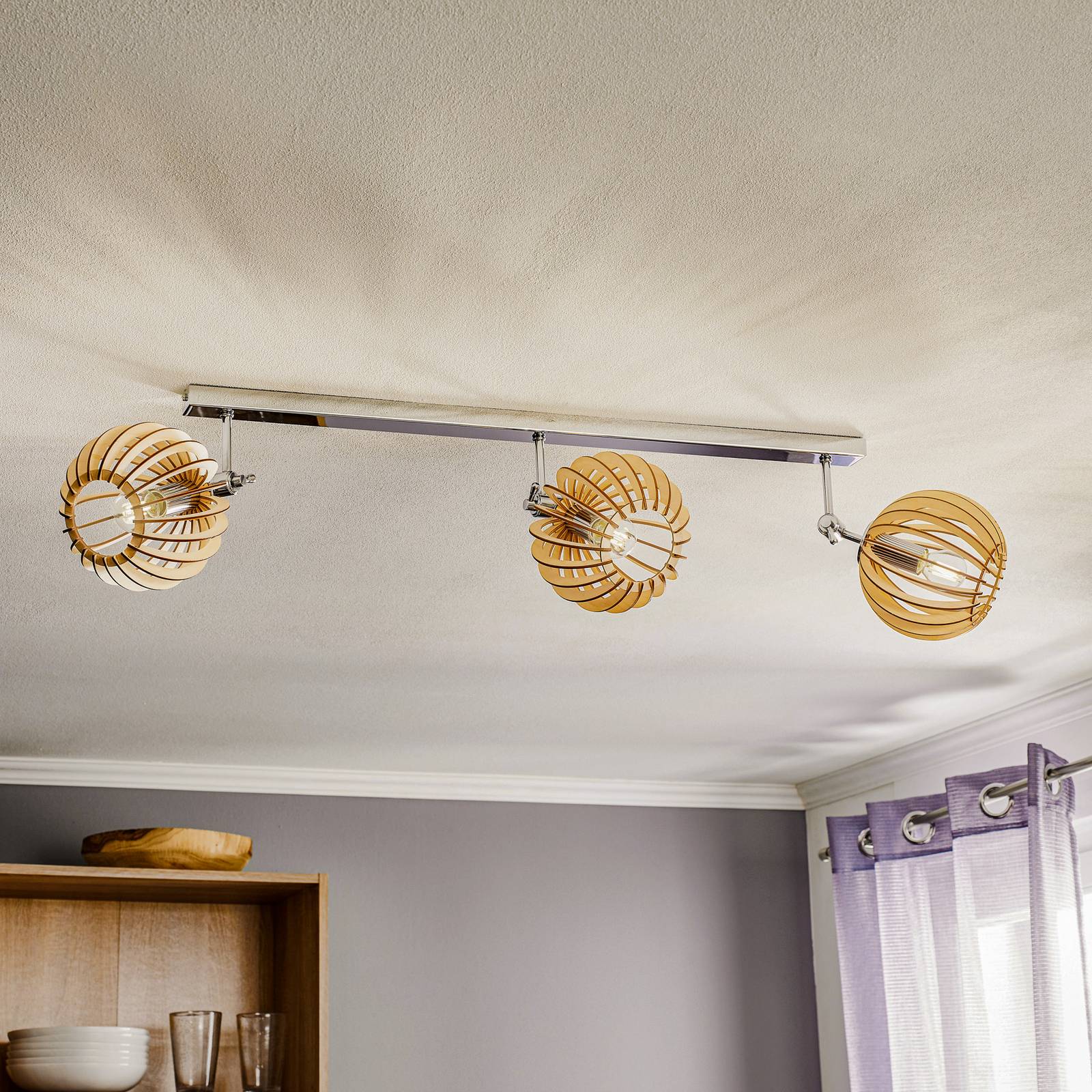 Deckenlampe Paz chrom Holzlamellen-Kugel, 3fl. Deckenlampe Paz chrom Holzlamellen-Kugel, 3fl. von Argon
