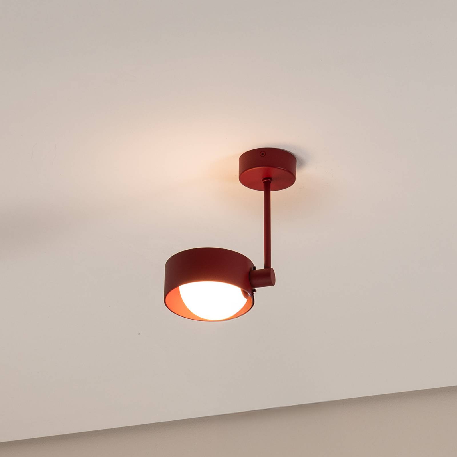 Deckenleuchte Mado, einflammig, rot Deckenleuchte Mado, einflammig, rot von Argon