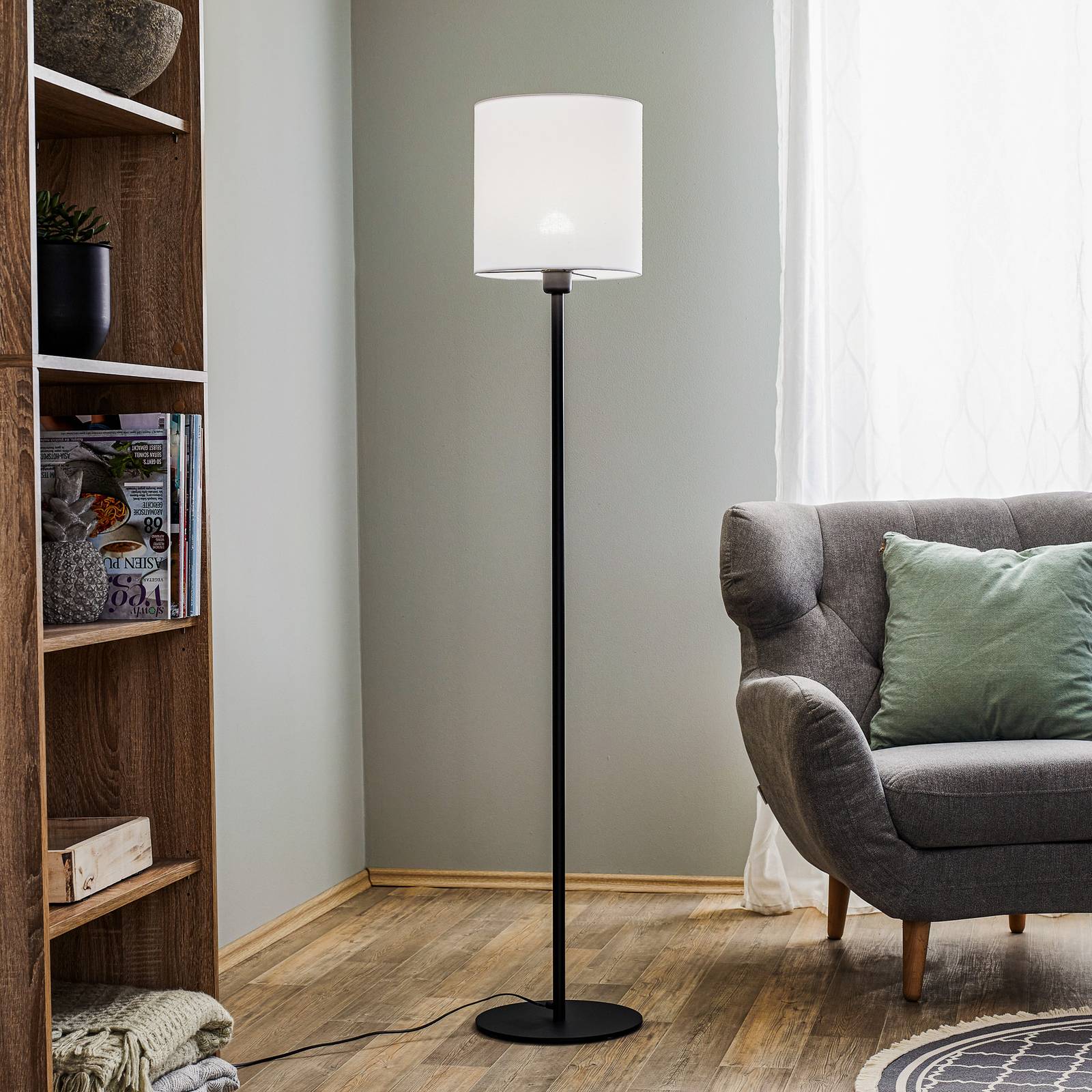 Textil-Stehlampe Harris, Fuß schwarz, Schirm weiß Textil-Stehlampe Harris, Fuß schwarz, Schirm weiß von Argon