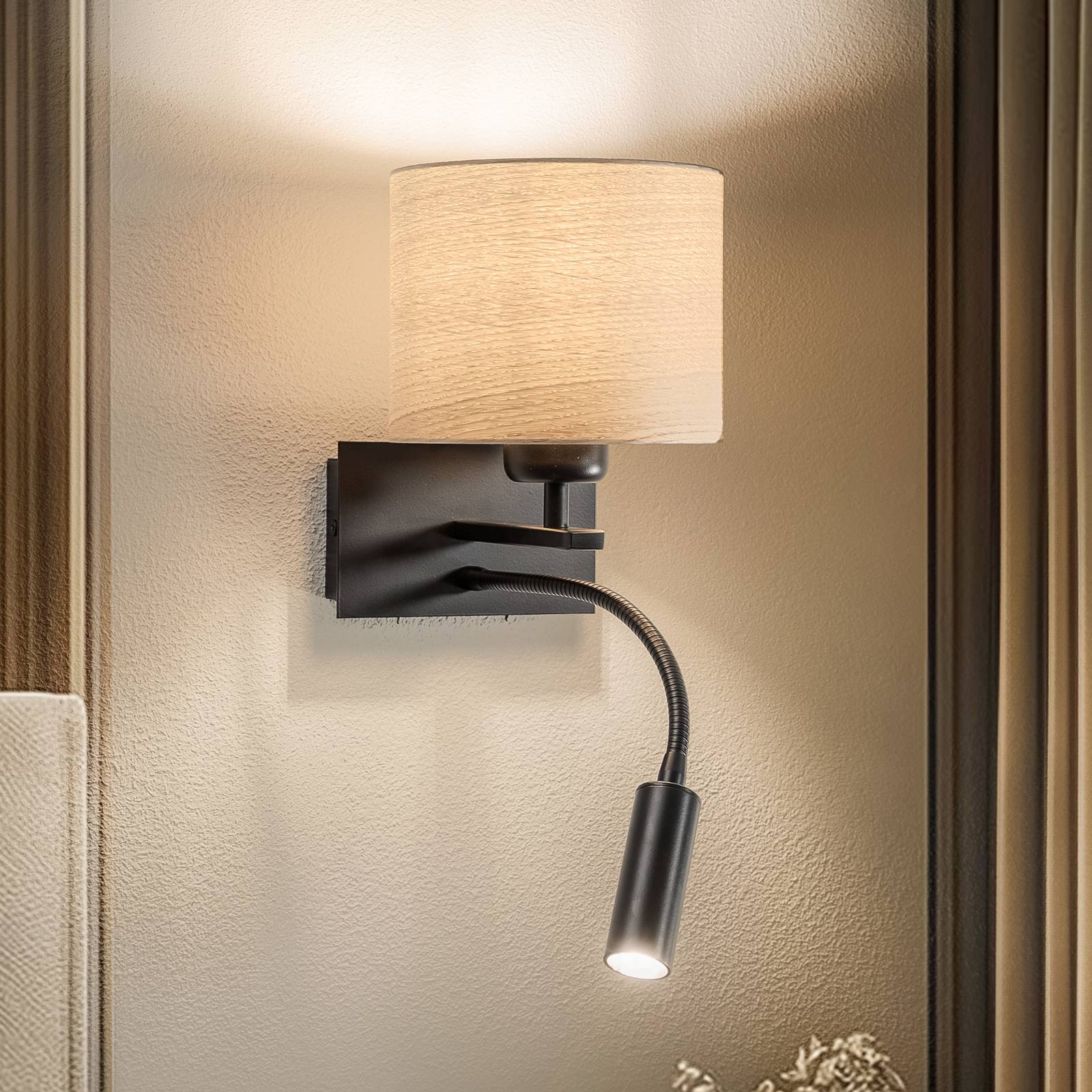 Wandlampe Harry, rund, schwarz/Holz hell Wandlampe Harry, rund, schwarz/Holz hell von Argon