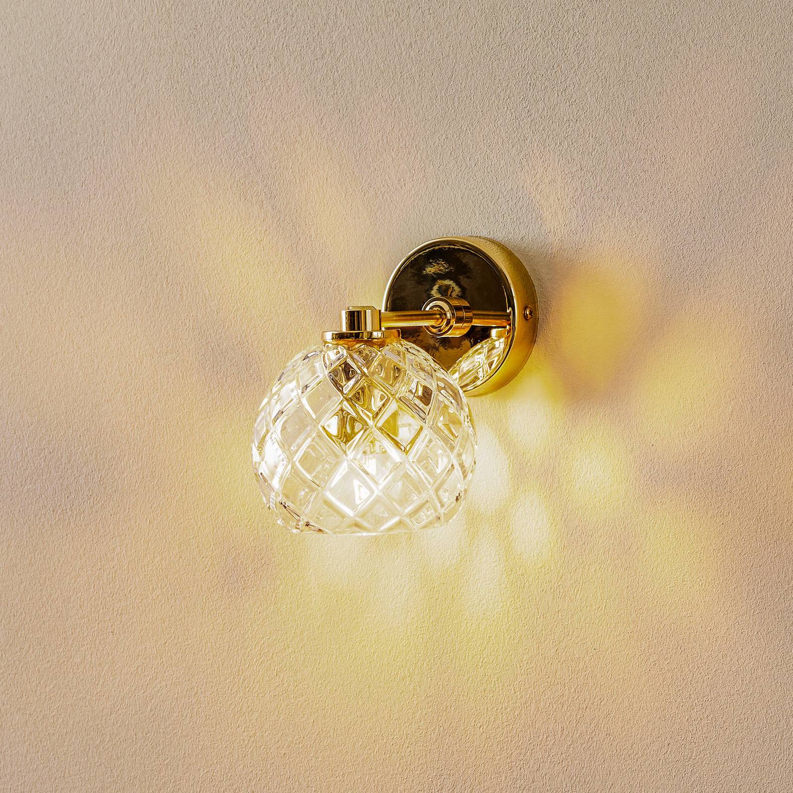 Wandleuchte Odel mit verziertem Glasschirm Wandleuchte Odel mit verziertem Glasschirm von Argon