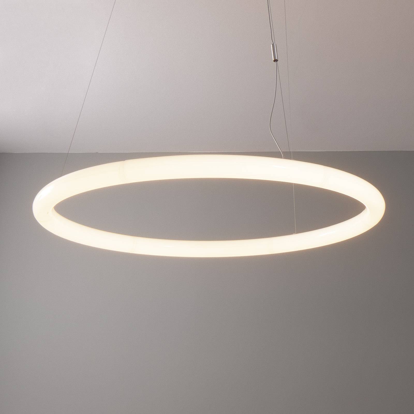 Artemide Alphabet of light circular via App 90 cm Artemide Alphabet of light circular via App 90 cm von Artemide