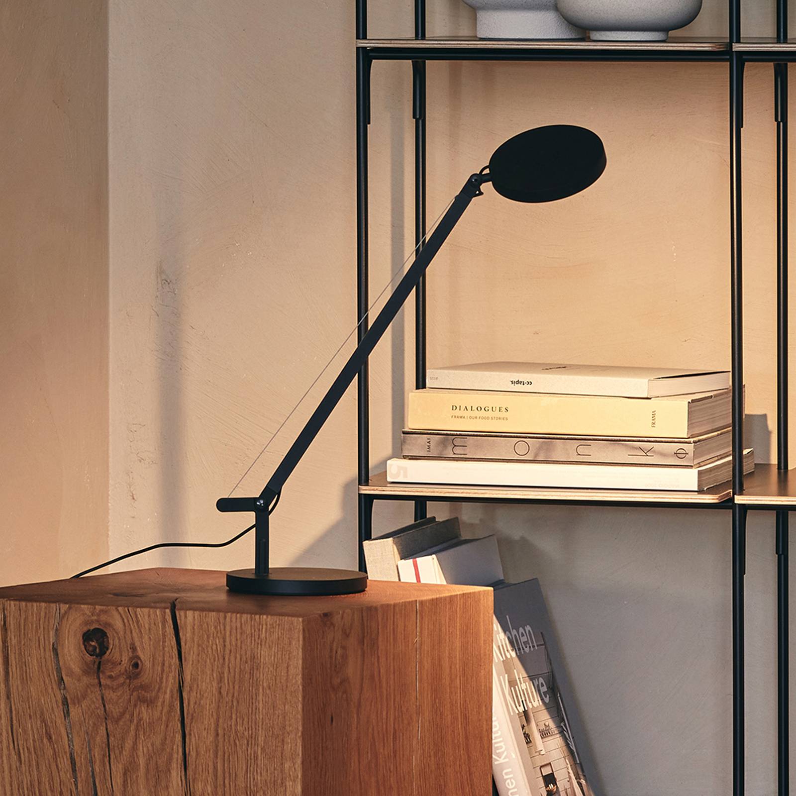 Artemide Demetra Micro Tischleuchte 2.700K schwarz Artemide Demetra Micro Tischleuchte 2.700K schwarz von Artemide