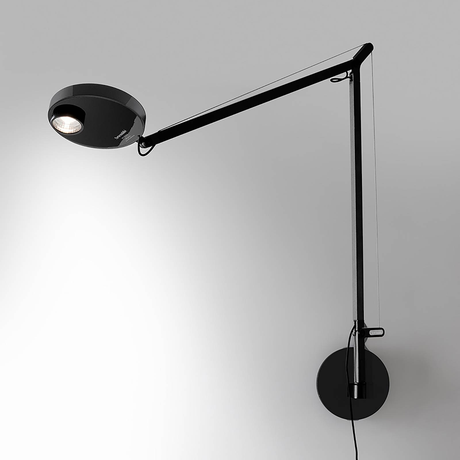 Artemide Demetra Wandlampe 2.700 K dimmbar schwarz von Artemide