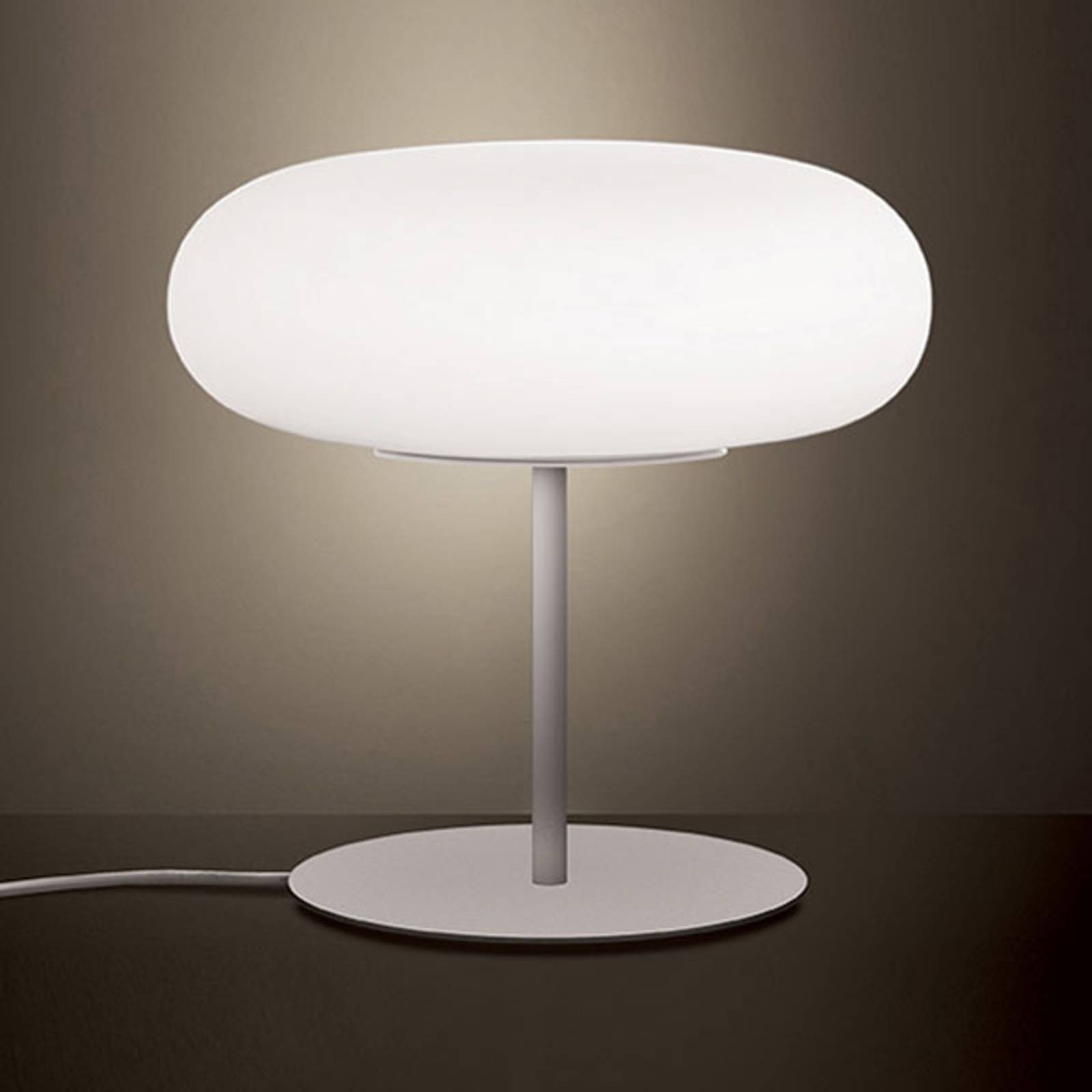 Artemide Itka Tischleuchte Ø 35 cm mit Ständer Artemide Itka Tischleuchte Ø 35 cm mit Ständer von Artemide