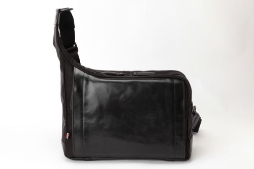 Artisan & Artist RR4-05C Sling-Kameratasche schwarz von Artisan & Artist