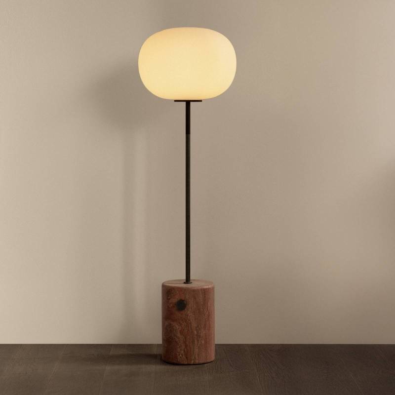 Audo JWDA Stehleuchte, roter Travertin, Höhe 150 cm, dimmbar von Audo Copenhagen