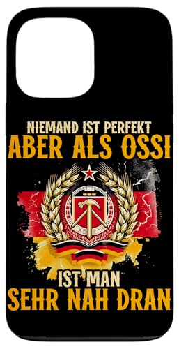 Niemand Ist Perfekt Aber Als Ossi Ist Man Sehr Nah Dran Hülle für iPhone 13 Pro Max Niemand Ist Perfekt Aber Als Ossi Ist Man Sehr Nah Dran Hülle für iPhone 13 Pro Max von Authentisches Ostdeutschland Design Für Deutsche
