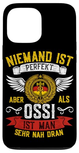Niemand Ist Perfekt Aber Als Ossi Ist Man Sehr Nah Dran Hülle für iPhone 13 Pro Max Niemand Ist Perfekt Aber Als Ossi Ist Man Sehr Nah Dran Hülle für iPhone 13 Pro Max von Authentisches Ostdeutschland Design Für Deutsche