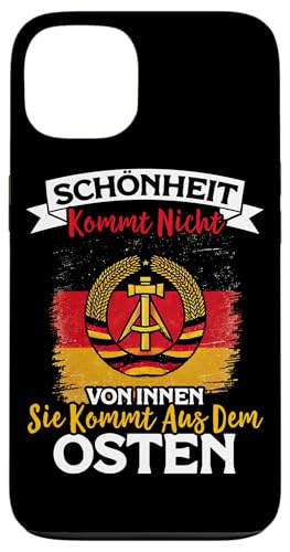 Schönheit Kommt Nicht Von Innen Sie Kommt Aus Dem Osten Hülle für iPhone 13 von Authentisches Ostdeutschland Design Für Deutsche