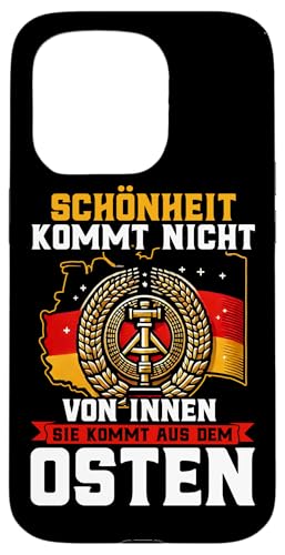 Schönheit Kommt Nicht Von Innen Sie Kommt Aus Dem Osten Hülle für iPhone 15 Pro von Authentisches Ostdeutschland Design Für Deutsche