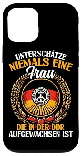 Unterschätze Niemals Eine Frau Die In DDR Aufgewachsen Ist Hülle für iPhone 12/12 Pro Unterschätze Niemals Eine Frau Die In DDR Aufgewachsen Ist Hülle für iPhone 12/12 Pro von Authentisches Ostdeutschland Design Für Deutsche