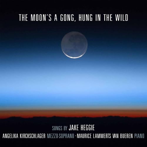 The Moons a Gong Hung in the Wild von Avie