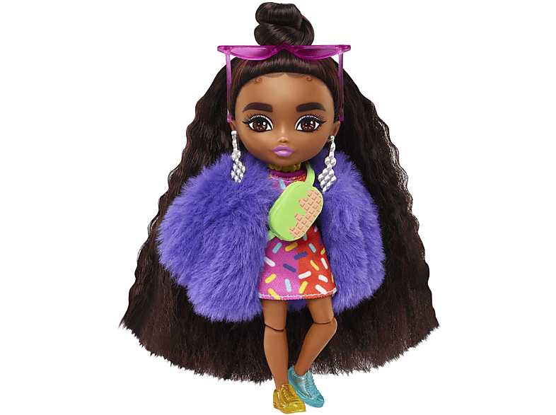 BARBIE Extra Minis-Puppe (ca. 14 cm) mit Moden, Accessoires und Puppenständer Spielzeugpuppe Mehrfarbig von BARBIE