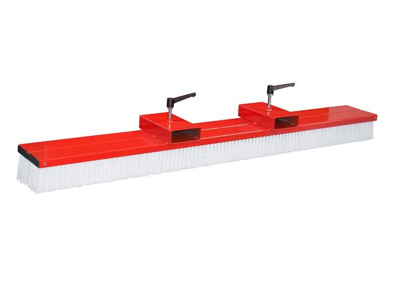 BAUER Südlohn Gabelstapler-Kehrbesen SKB-O 150, Feuerrot von BAUER Südlohn