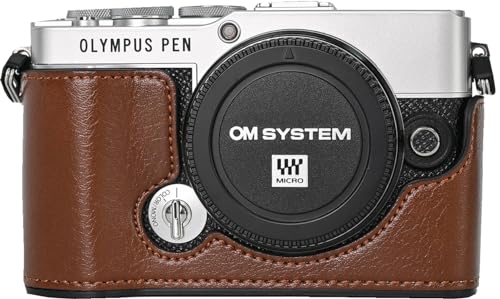 BMAOLLONGB E-P7 Hülle, handgefertigt, PU-Leder, halbe Kameratasche, Abdeckung unten Öffnung, Version für Olympus Pen E-P7 EP7, mit Umhängeband, Mini-Aufbewahrungstasche (Kaffee) von BMAOLLONGB