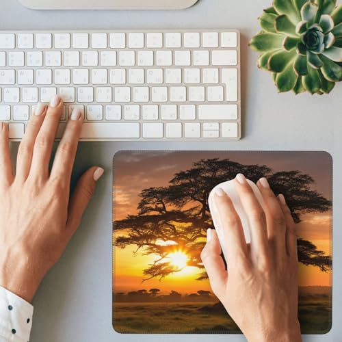 BONDIJ Gaming-Mauspad, Sonnenaufgang auf großem Baum, rechteckig, rutschfeste Gummiunterseite, Mauspads mit langlebigen genähten Kanten, für Computer, Laptop, Büro, Dekor BONDIJ Gaming-Mauspad, Sonnenaufgang auf großem Baum, rechteckig, rutschfeste Gummiunterseite, Mauspads mit langlebigen genähten Kanten, für Computer, Laptop, Büro, Dekor von BONDIJ