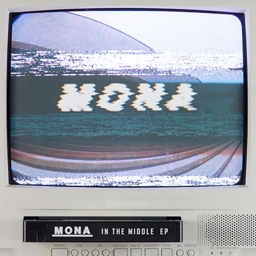 In the Middle (EP) (Cassette Store Day [Musikkassette] von BRIGHT ANTENNA