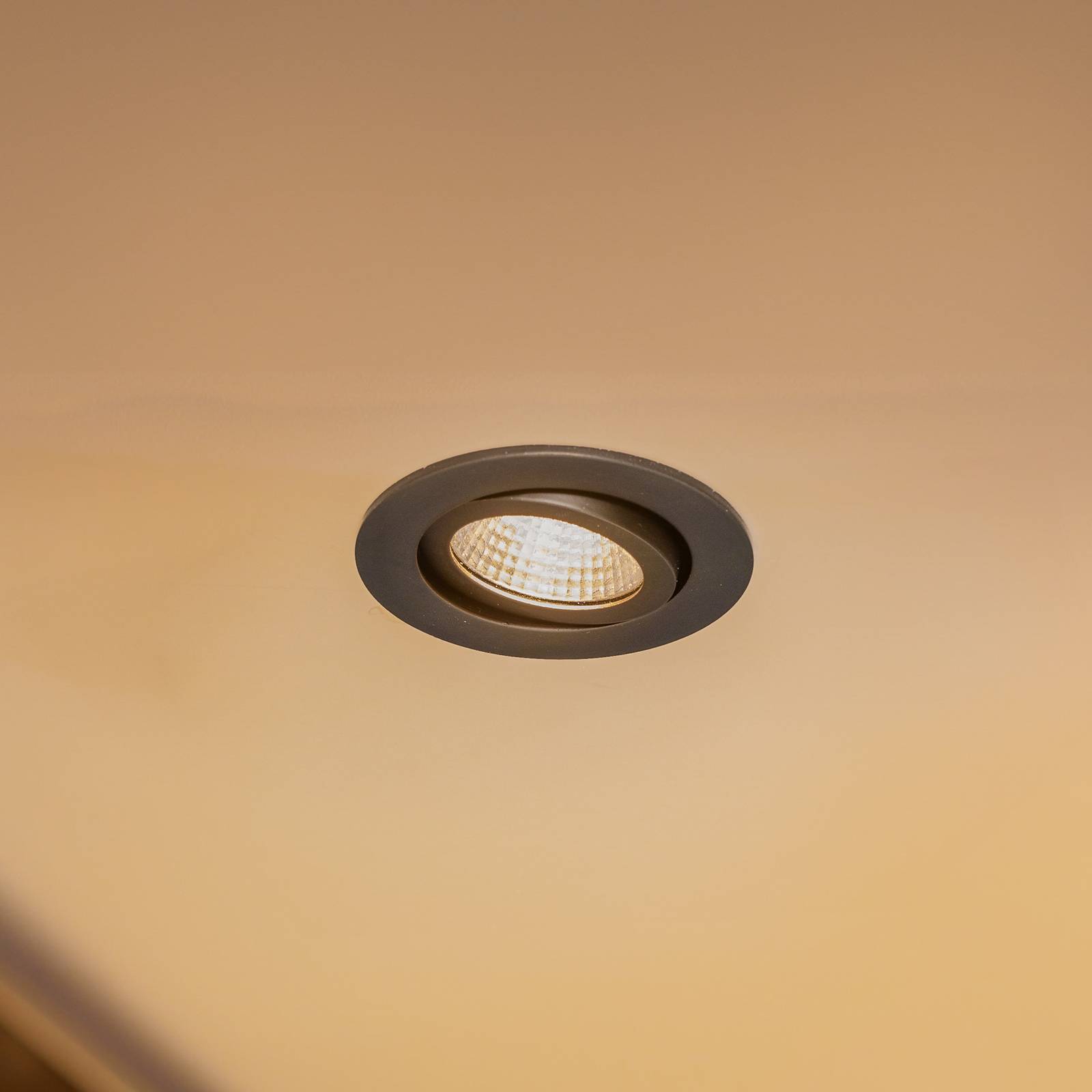 BRUMBERG LED-Einbaustrahler 38° rund schwarz 3000K BRUMBERG LED-Einbaustrahler 38° rund schwarz 3000K von BRUMBERG